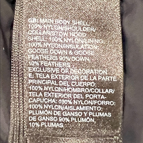 The North Face Stow 700 Black Puffer Vest Size XS - Picture 11 of 12